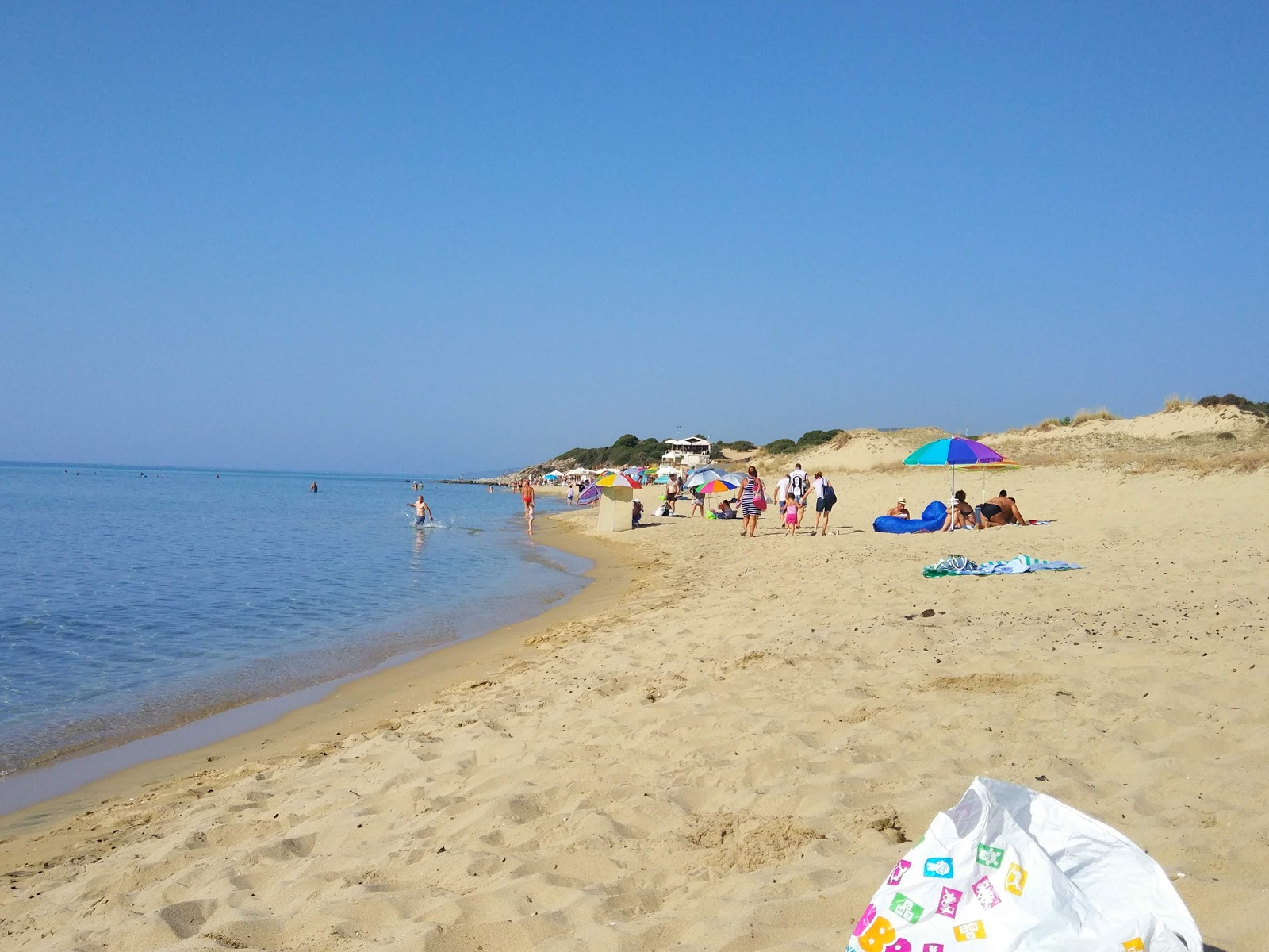 Foto di Spiaggia di Ammolofi II e l'insediamento