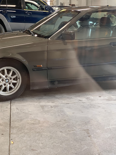 Auto Body Shop «Maaco Collision Repair & Auto Painting», reviews and photos, 4475 Spring Mountain Rd, Las Vegas, NV 89103, USA