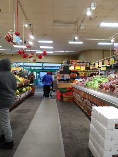 Supermarket «Bridgeport Food Bazaar Supermarket», reviews and photos, 500 Sylvan Ave, Bridgeport, CT 06606, USA