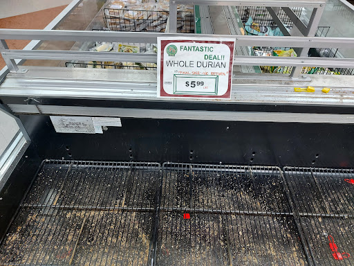 Shopping Mall «Fubonn Shopping Center», reviews and photos, 2850 SE 82nd Ave #80, Portland, OR 97266, USA