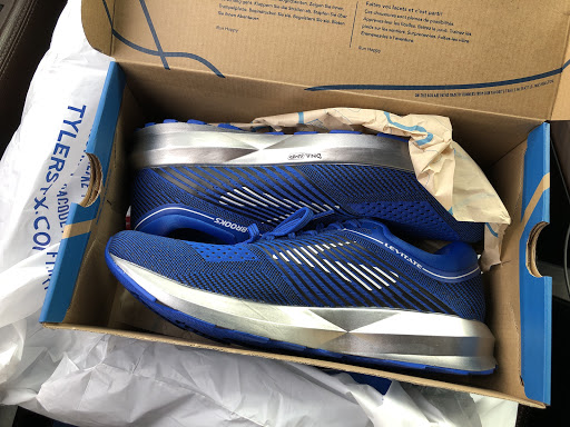 Clothing Store «RACQUET & JOG», reviews and photos, 5403 S Broadway Ave, Tyler, TX 75703, USA