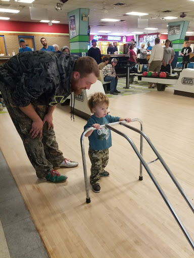 Bowling Alley «Cardinal Lanes Beach Bowl», reviews and photos, 7026 Market St, Wilmington, NC 28411, USA