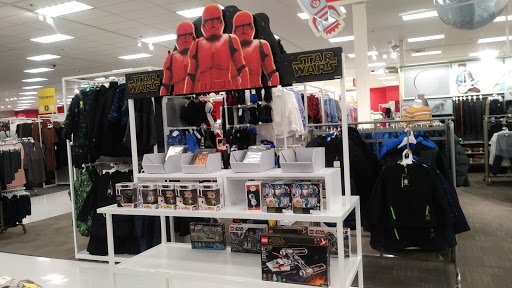 Department Store «Target», reviews and photos, 2000 W Waters Rd, Ann Arbor, MI 48103, USA