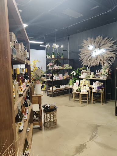 Florist «In Bloom Florist- Orlando, Florida», reviews and photos, 325 W Gore St, Orlando, FL 32806, USA