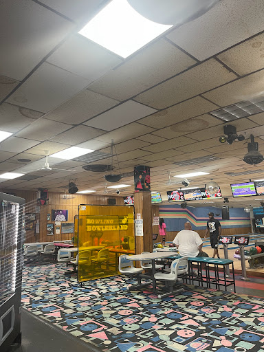 Bowling Alley «Bowlerland», reviews and photos, 2417 Hollers Ave, Bronx, NY 10475, USA