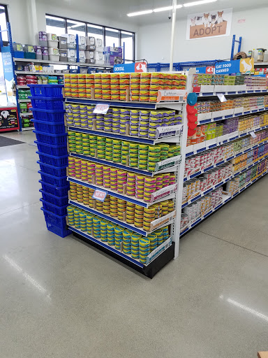 Pet Supply Store «Chow Hound Pet Supplies», reviews and photos, 5811 Byron Center Ave SW, Wyoming, MI 49519, USA