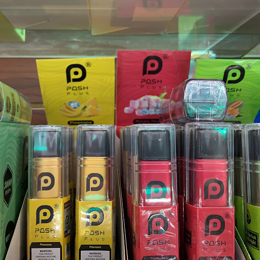 Vaporizer Store «27 Vape & Smoke», reviews and photos, 5268 S 27th St, Milwaukee, WI 53221, USA