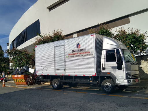 Logo da empresa - Emerson Transportes e Mudanças
