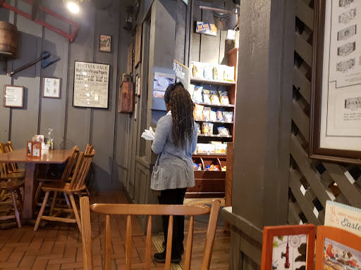 American Restaurant «Cracker Barrel Old Country Store», reviews and photos, 4321 S Interstate Hwy 35, San Marcos, TX 78666, USA