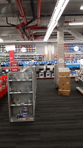 Office Supply Store «Staples», reviews and photos, 91-30 Van Wyck Expy, Jamaica, NY 11418, USA