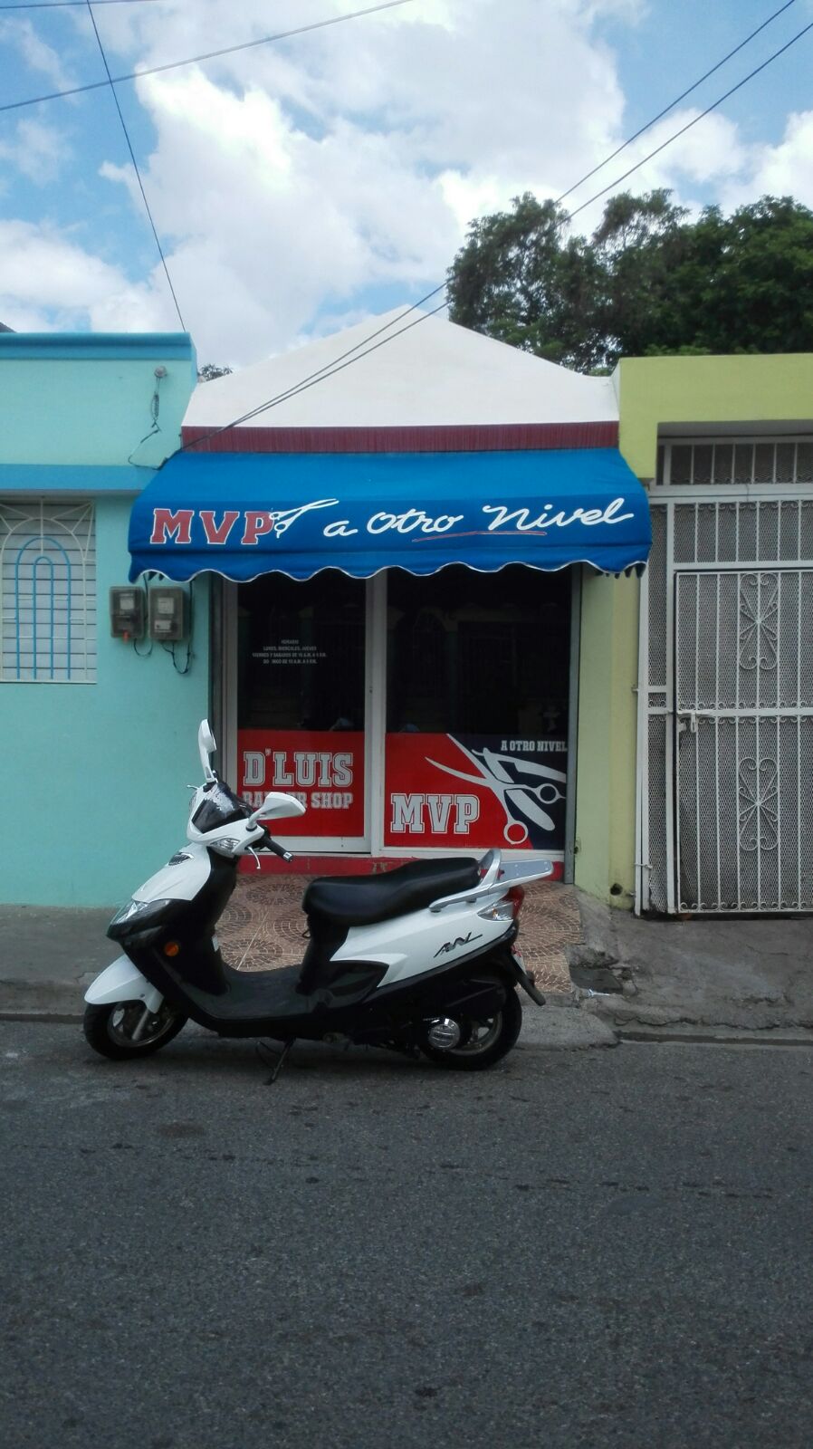 Luis Barber Shop