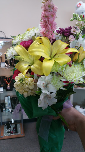 Florist «Davis Florist», reviews and photos, 82 Drury Dr, La Plata, MD 20646, USA