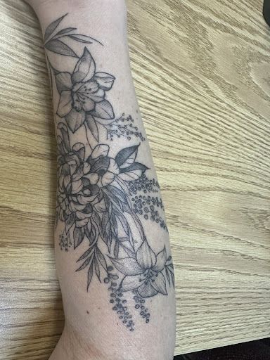 Explore hairdresser tattoo ideas, creative tattoo ideas in Bryan, available at Storyline Ink Tattoo