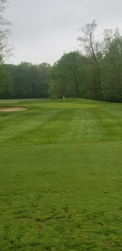 Golf Course «Chenoweth Golf Course & Banquet Facility», reviews and photos, 3087 Chenoweth Rd, Akron, OH 44312, USA