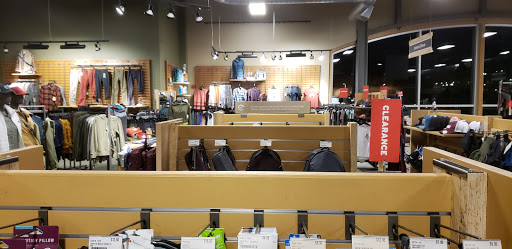 Camping Store «REI», reviews and photos, 22 Chapel View Blvd, Cranston, RI 02920, USA
