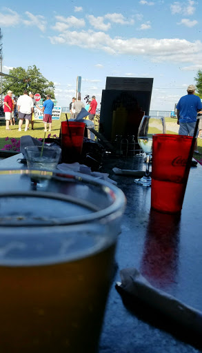 Restaurant «Beach Bums Bar & Eatery», reviews and photos, 35776 Co Hwy 72, Battle Lake, MN 56515, USA