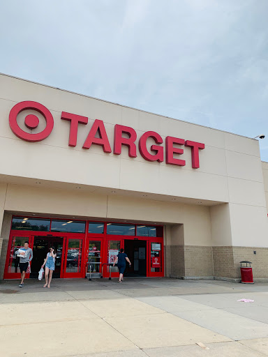 Target, 1441 Coral Ridge Ave, Coralville, IA 52241, USA, 