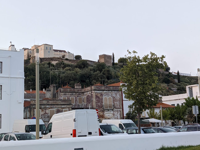 Parque dos Pescadores do Sado - Estacionamento