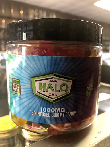 Tobacco Shop «Puffs Smoke Shop», reviews and photos, 9458 Whittier Blvd, Pico Rivera, CA 90660, USA