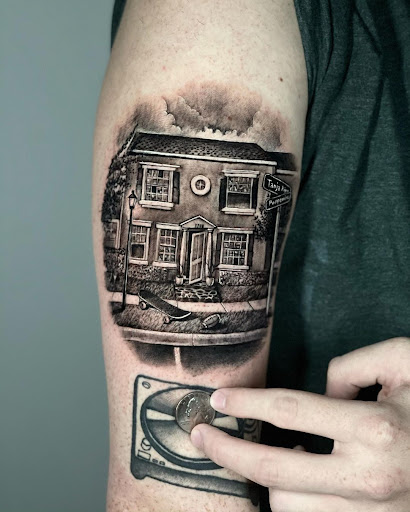 Tattoo Shop «Fallen Sparrow Tattoo Co», reviews and photos, 5049 W Irlo Bronson Memorial Hwy, Kissimmee, FL 34746, USA