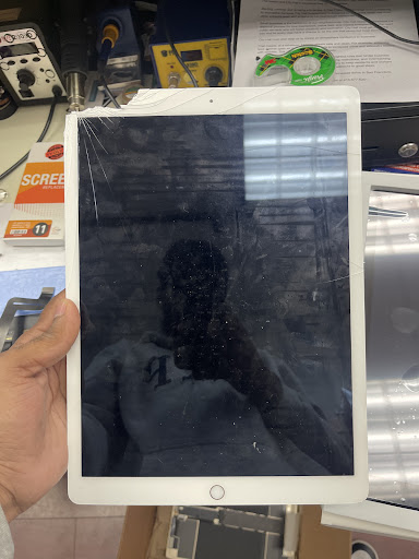 Marvans Cell Care iPhone iPad Samsung Google Pixel LG HTC MacBook & Laptop Repair Store image