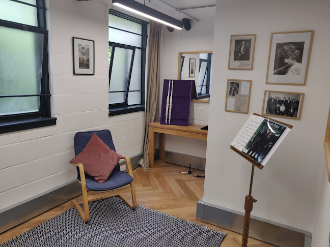 Reviews of All Flutes Plus in London - Music store
