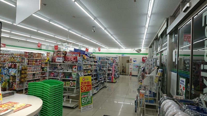 ファミリーマート 東名町田店