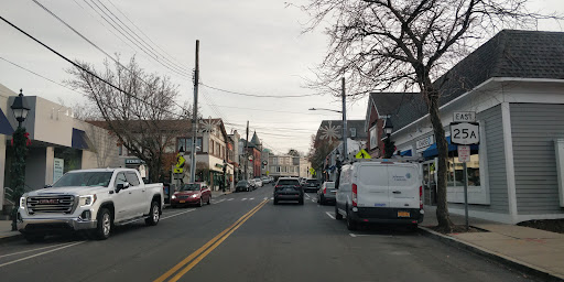 Clothing Store «Gap», reviews and photos, 100 Arden Pl, Port Jefferson, NY 11777, USA