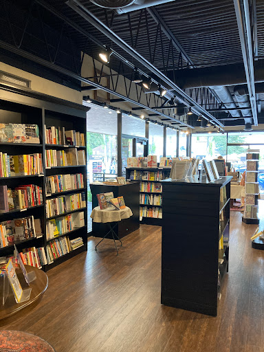 Book Store «Valley Book Store Inc», reviews and photos, 125 N Cache St, Jackson, WY 83001, USA