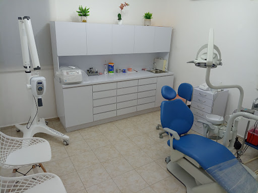 Cirujano Maxilofacial - DentaLogic - Dentista
