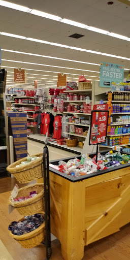 Supermarket «Giant Eagle Supermarket», reviews and photos, 873 Refugee Rd, Pickerington, OH 43147, USA