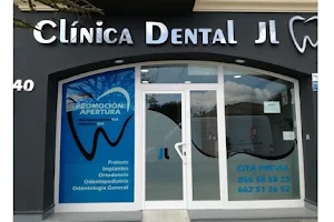 Clínica Dental JL image