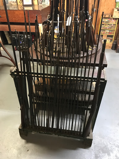 Gun Shop «A. W. Peterson Gun Shop», reviews and photos, 4255 W Old US Hwy 441, Mt Dora, FL 32757, USA