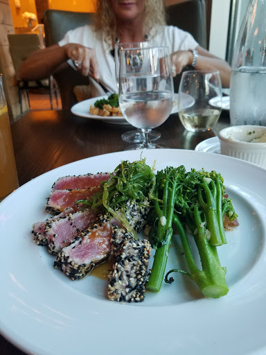 Hotel «DoubleTree by Hilton Hotel Reading», reviews and photos, 701 Penn St, Reading, PA 19601, USA