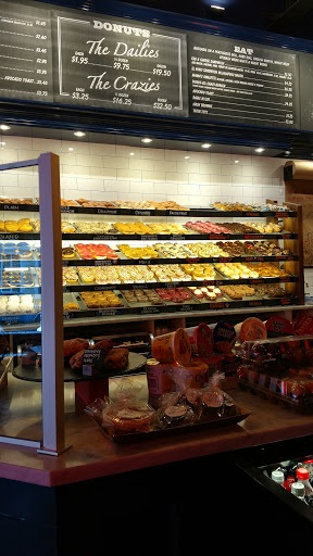 Donut Shop «Donut Crazy», reviews and photos, 290 York St, New Haven, CT 06511, USA