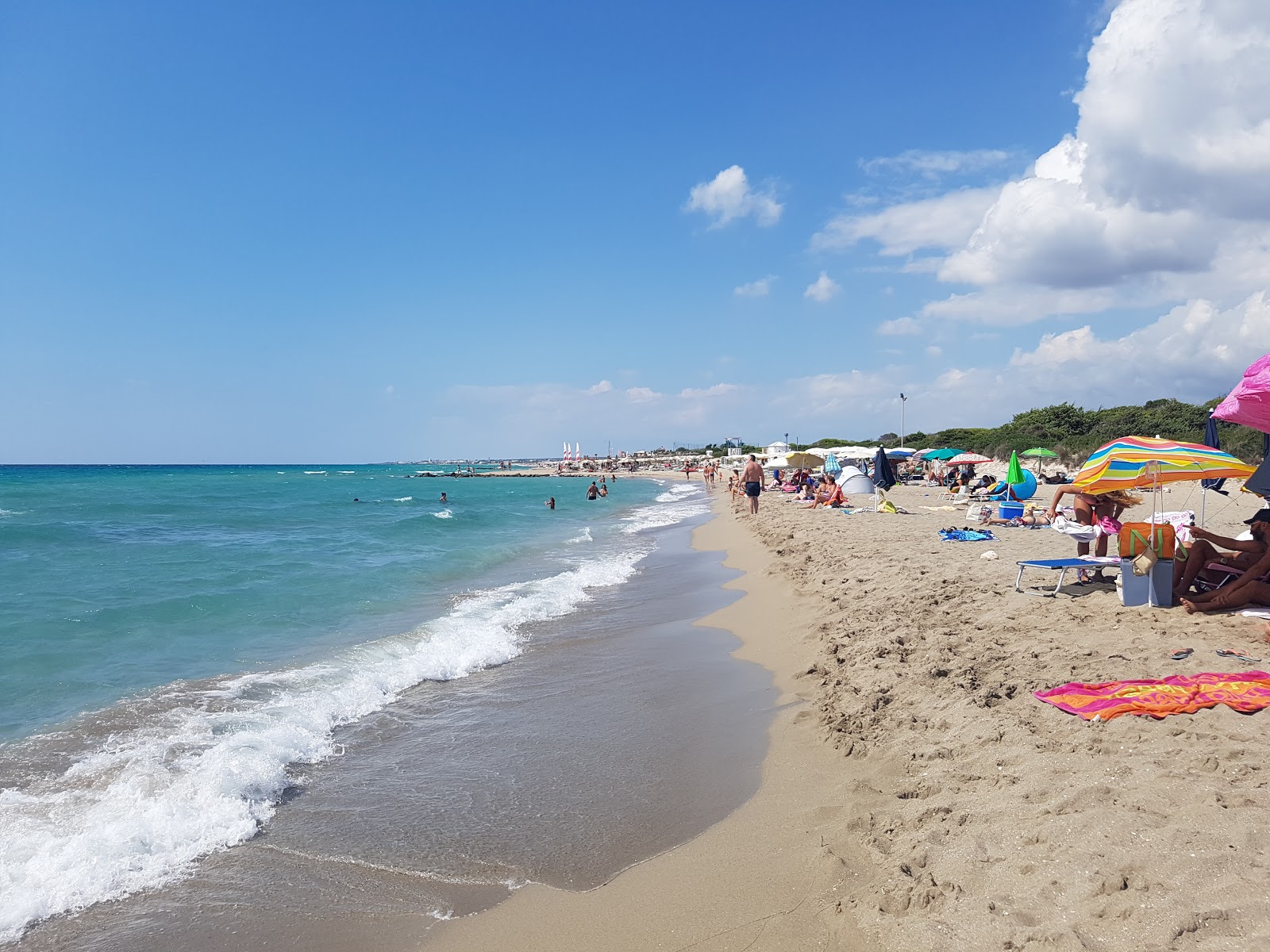Spiaggia di Via G.Battista'in fotoğrafı parlak ince kum yüzey ile