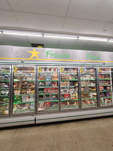 Dollar Store «Dollar Tree», reviews and photos, 21450 Jamaica Ave, Queens Village, NY 11428, USA