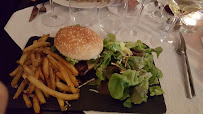 Hamburger du Restaurant français Restaurant Izard Café Central (ICC) à Saint-Lary-Soulan - n°9