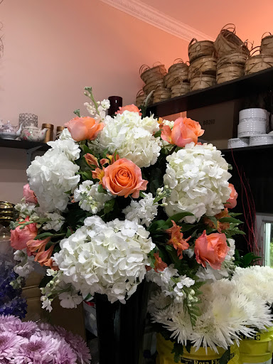 Florist «Stunning Arrangements», reviews and photos, 177 Main St, Little Ferry, NJ 07643, USA