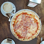 Photo n°3 de l'avis de Markéta.o fait le 23/12/2018 à 14:57 sur le  Chalet La Rocca Ristorante Pizzeria à Bormio