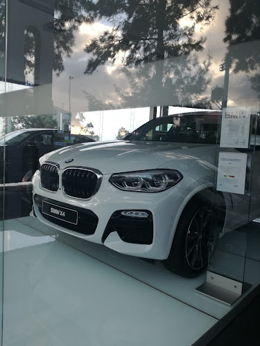 Comentários e avaliações sobre o Madeira Motores BMW