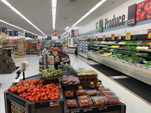 Grocery Store «Food Lion», reviews and photos, 558 W Main St, Stanley, VA 22851, USA