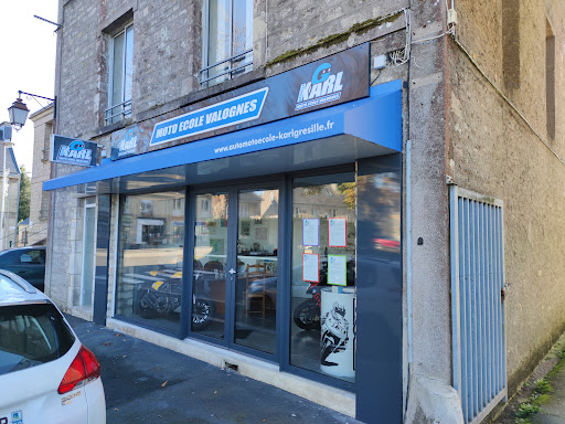 Auto/Moto Ecole Karl Gresille à Valognes, Manche