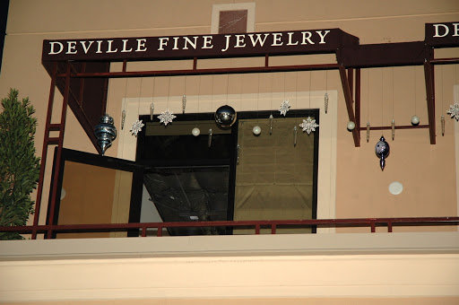 Deville Fine Jewelry & Diamonds, 5700 Woodway Dr #250, Houston, TX 77057, USA, 