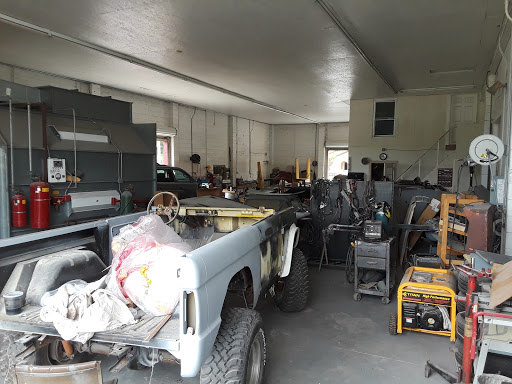 Auto Repair Shop «Groveland Auto Repair», reviews and photos, 207 E Broad St, Groveland, FL 34736, USA