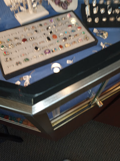 Pawn Shop «Silver Dollar Pawn», reviews and photos, 11680 Alpharetta Hwy #100, Roswell, GA 30076, USA