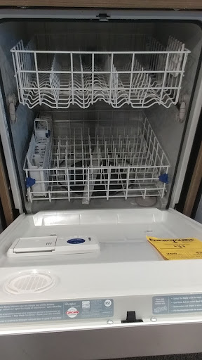 Electronics Store «Best Buy», reviews and photos, 19225 Alderwood Mall Pkwy, Lynnwood, WA 98036, USA