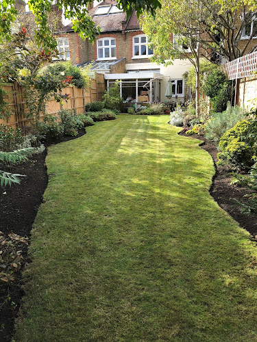 Reviews of Peter Michelle Gardening in London - Landscaper