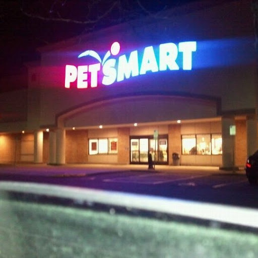 Pet Supply Store «PetSmart», reviews and photos, 2216 E Springs Dr, Madison, WI 53704, USA