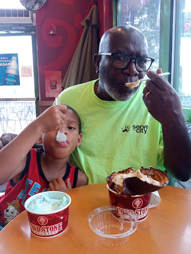 Ice Cream Shop «Cold Stone Creamery», reviews and photos, 1986 Power Plant Pkwy, Hampton, VA 23666, USA